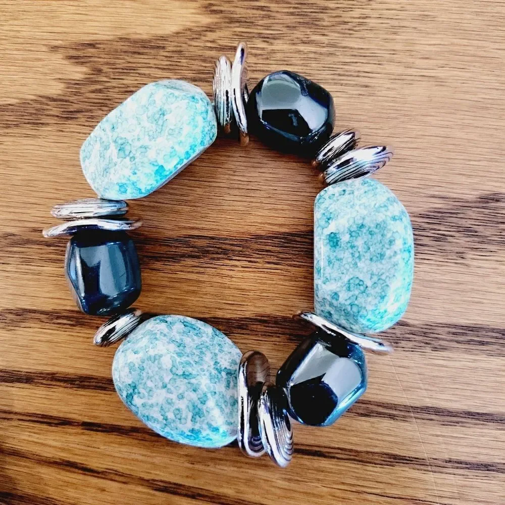 New! Turquoise lightweight blue green stone bracelet